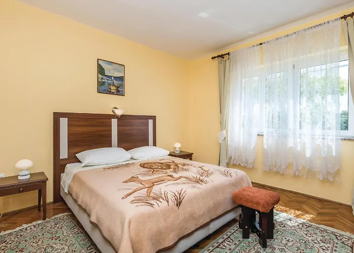 Hébergement de vacances 3 Bedroom Gorgeous In Kampor