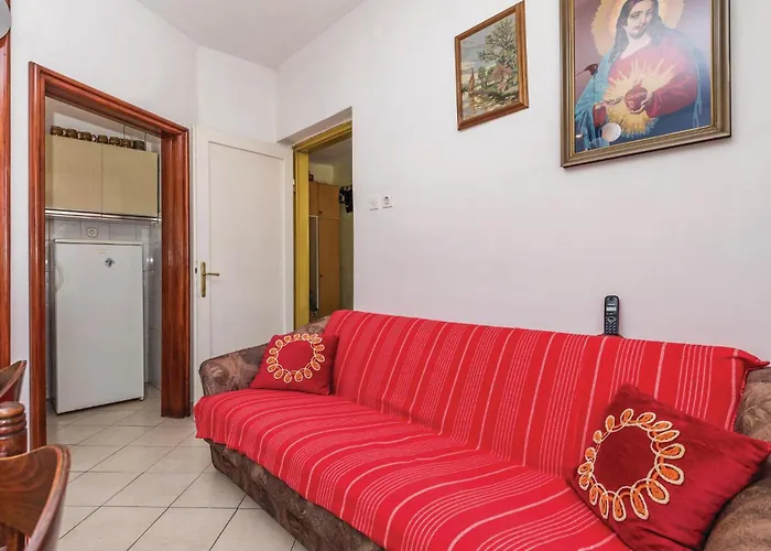 3 Bedroom Gorgeous In Сasa de vacaciones *