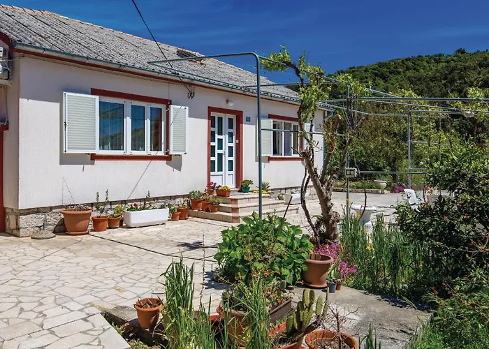 3 Bedroom Gorgeous In Hébergement de vacances *